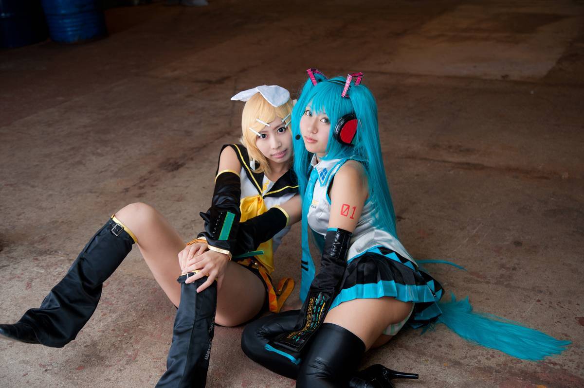 [Cosplay] cos unifies two sisters